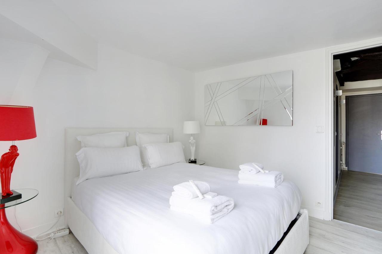 Pick A Flat'S Apartments In Le Marais - Rue Saint Merri Párizs Kültér fotó
