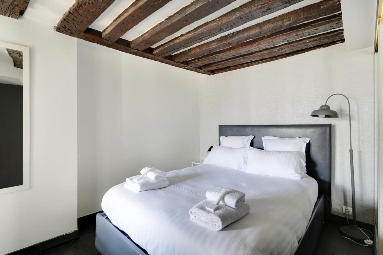Pick A Flat'S Apartments In Le Marais - Rue Saint Merri Párizs Kültér fotó