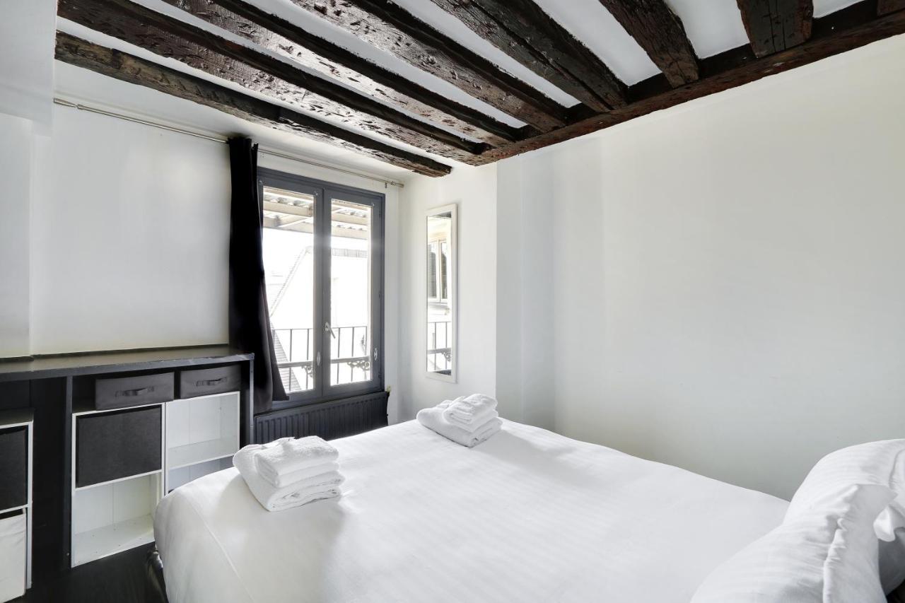 Pick A Flat'S Apartments In Le Marais - Rue Saint Merri Párizs Kültér fotó